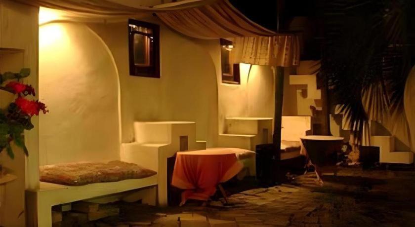 Arabian Art Hotel & Gallery Onjuku Exteriér fotografie
